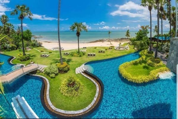 Luxurious Beachfront Pattaya Luaran gambar